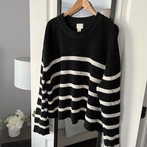H&M Black and White Crew Neck Sweater with Stripes XL